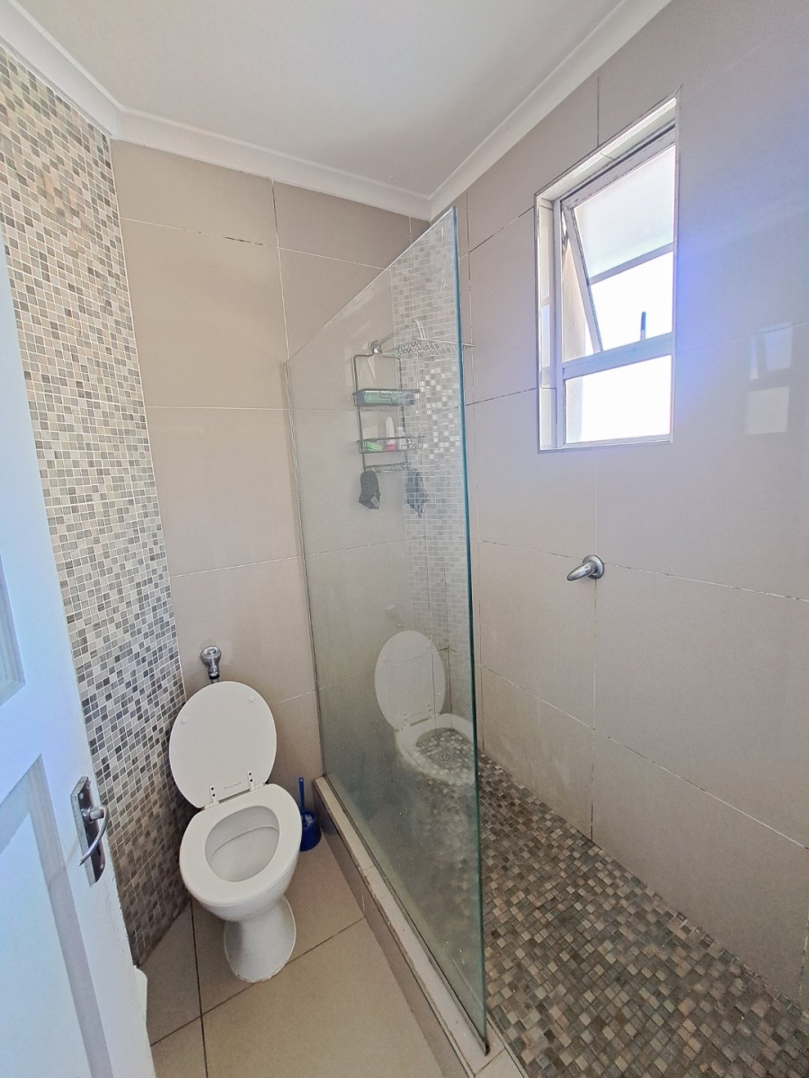 2 Bedroom Property for Sale in Zonnebloem Western Cape